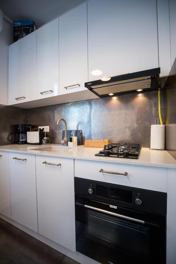 Nest Apartment *